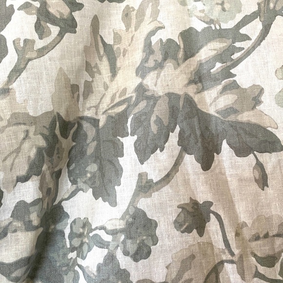 Bee and Willow; pair of pillow shams.  Linen/cotton blend. Like new. - Picture 2 of 8